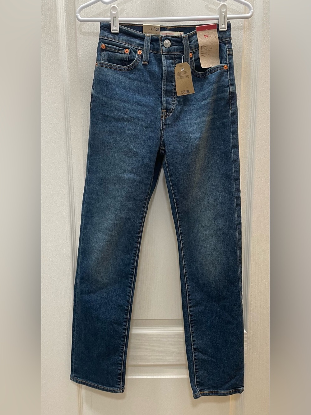 Levi's Women’s Wedgie Straight-Leg Jeans 24x28